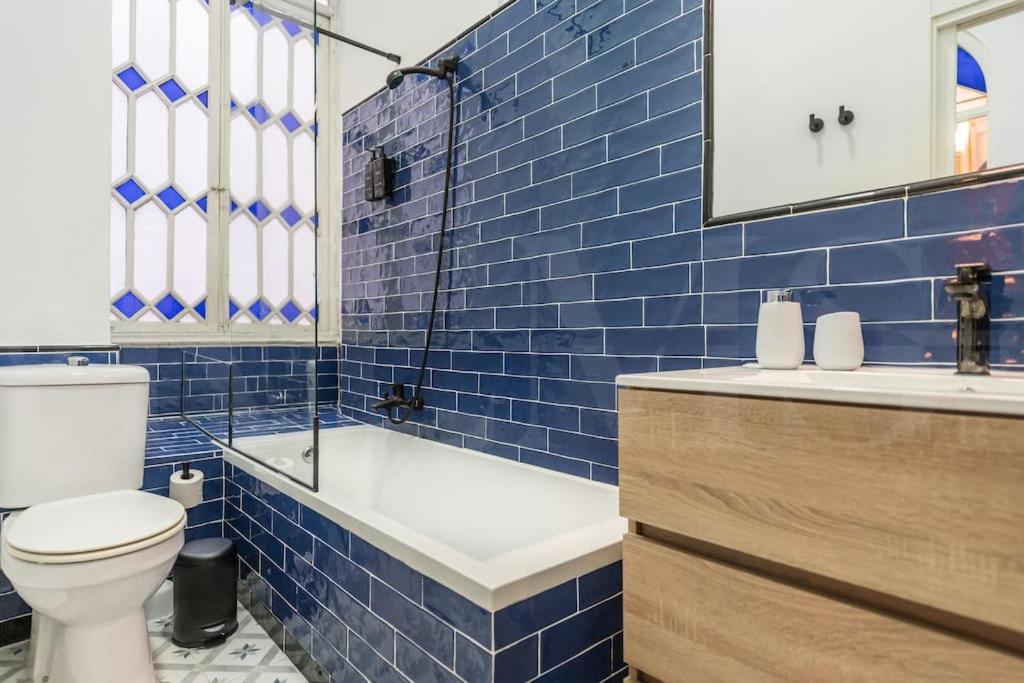 Historic Gem With Modern Comfort By Rems Appartamento